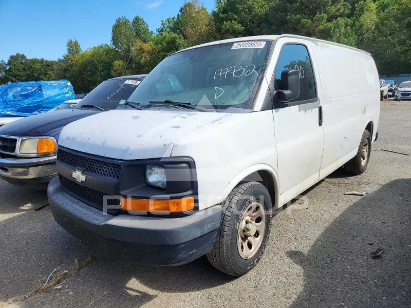 2012 Chevrolet Express photo