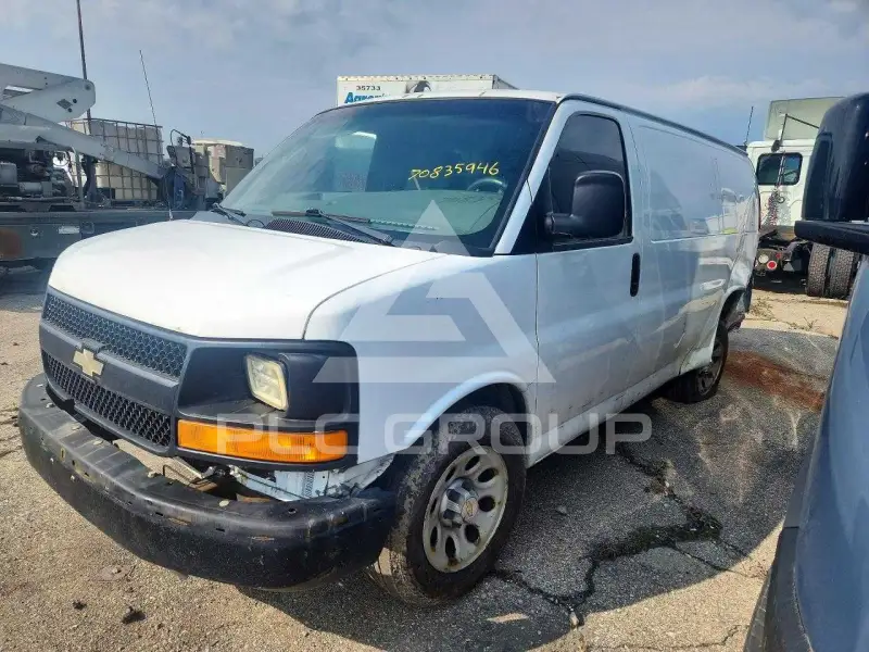 2012 Chevrolet Express photo