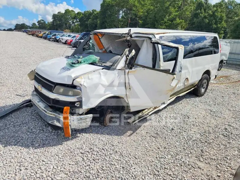 2012 Chevrolet Express фото