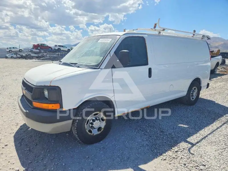 2012 Chevrolet Express photo