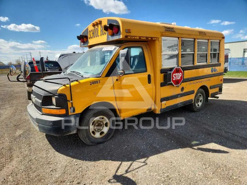 2012 Chevrolet Express фото