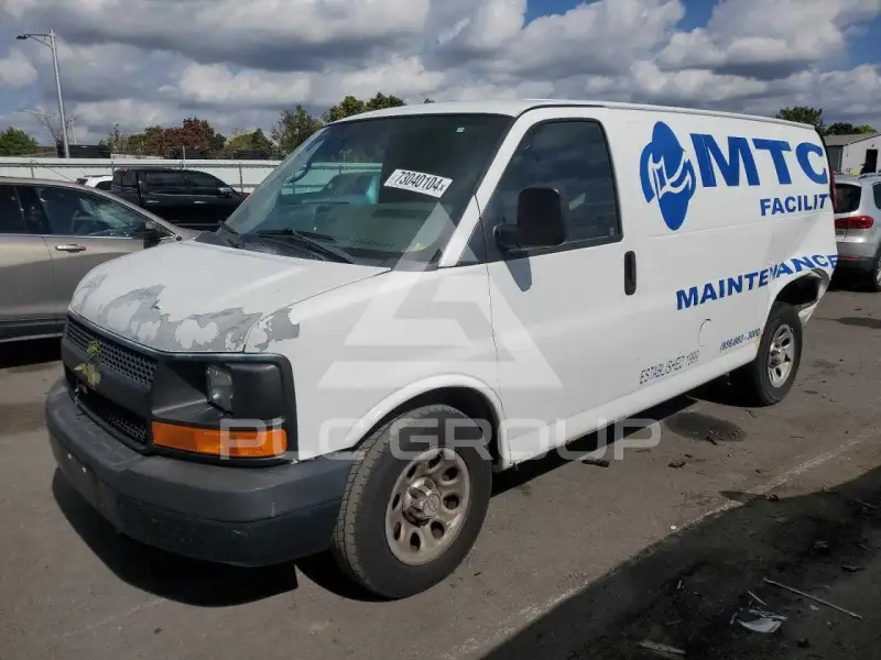 2012 Chevrolet Express photo