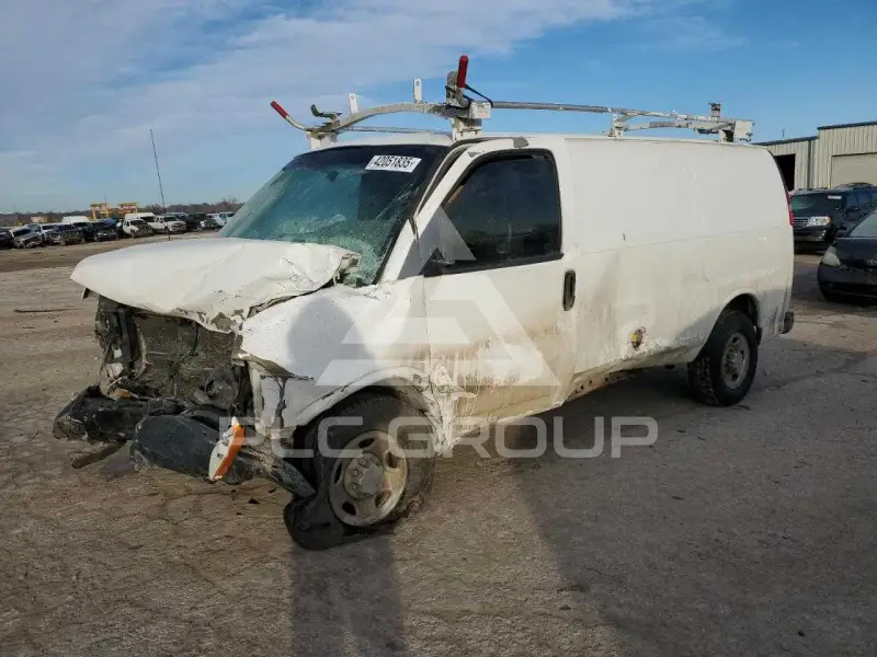 2012 Chevrolet Express фото