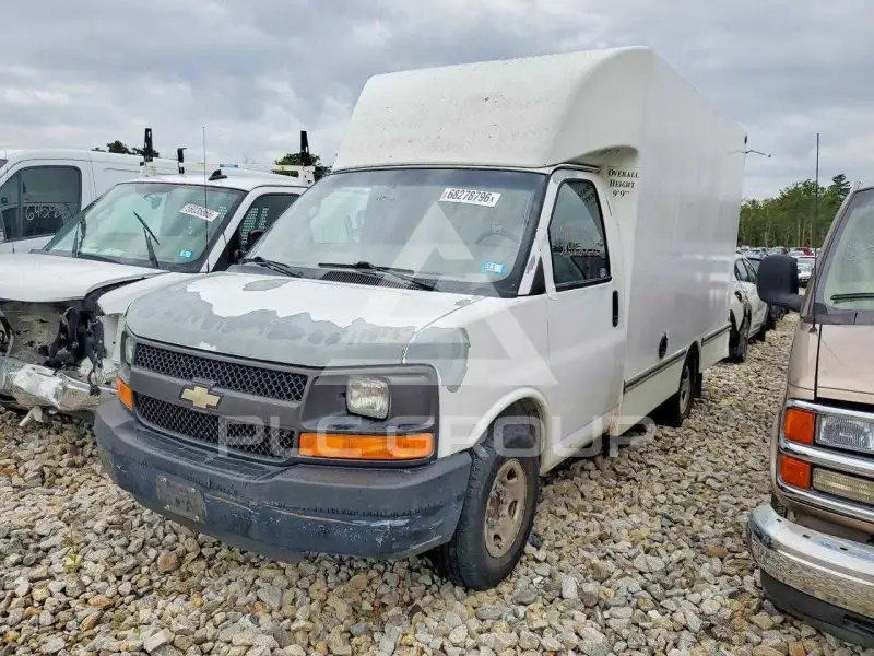 2012 Chevrolet Express фото
