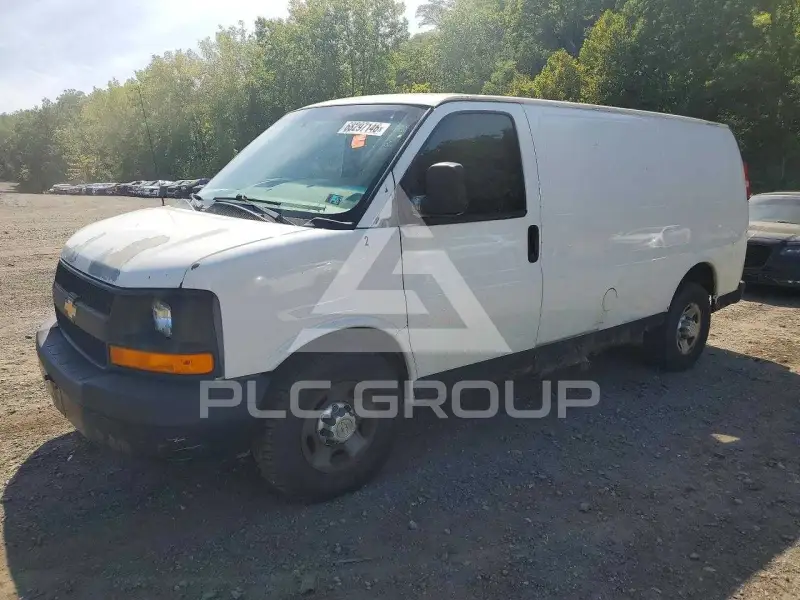 2012 Chevrolet Express фото
