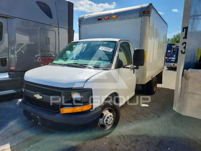 2012 Chevrolet Express фото