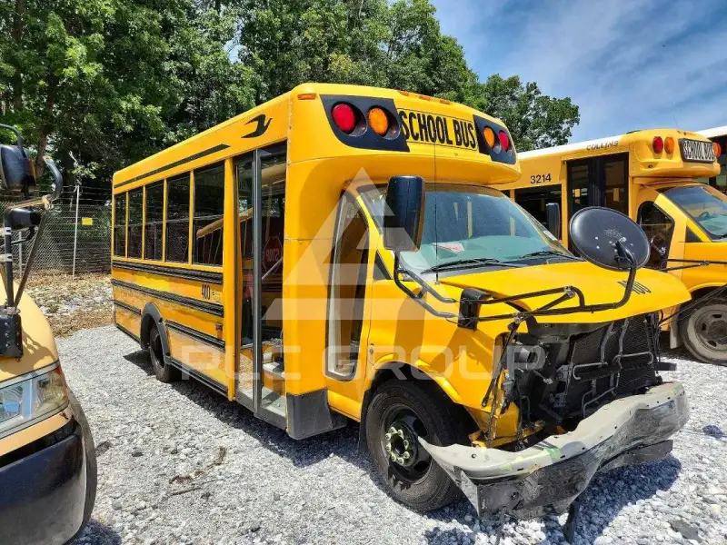 2012 Chevrolet Express фото