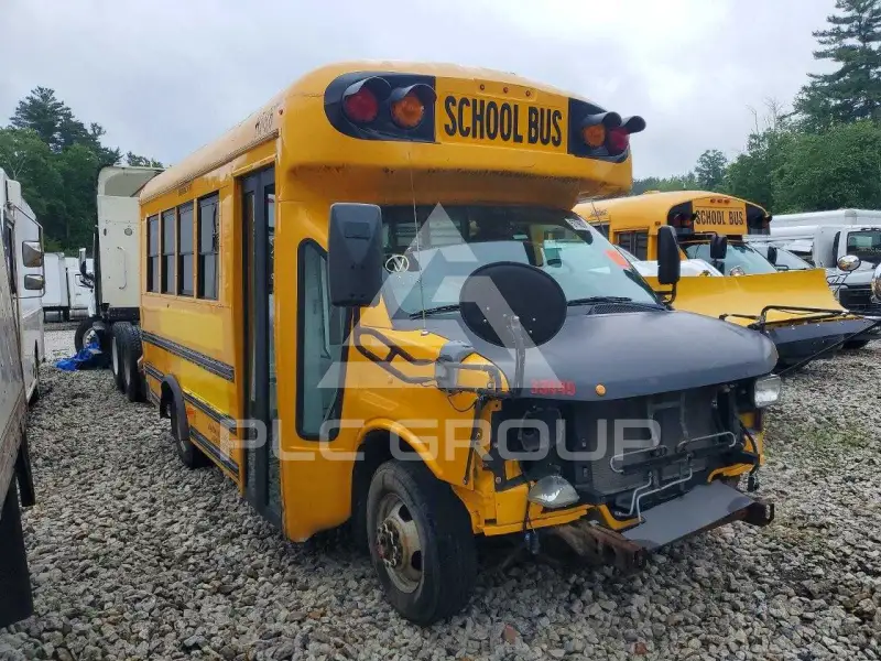 2012 Chevrolet Express photo