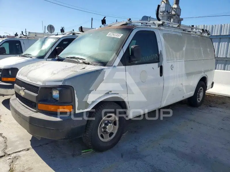 2012 Chevrolet Express фото