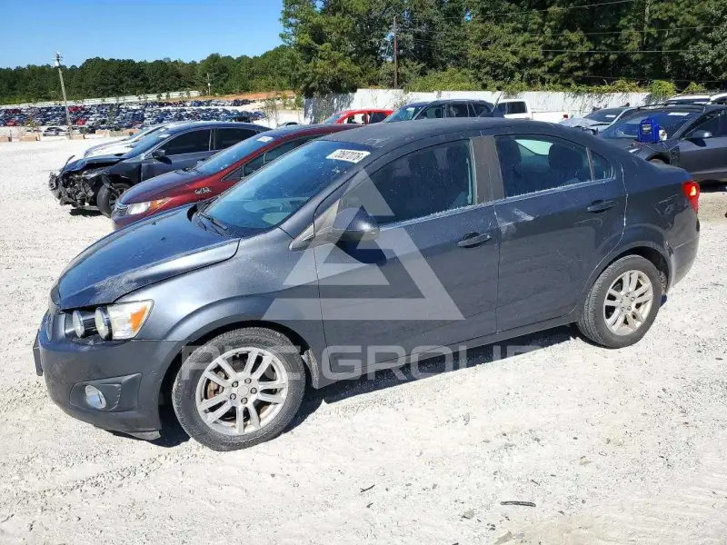 2012 Chevrolet Sonic фото
