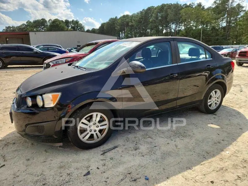 2012 Chevrolet Sonic фото