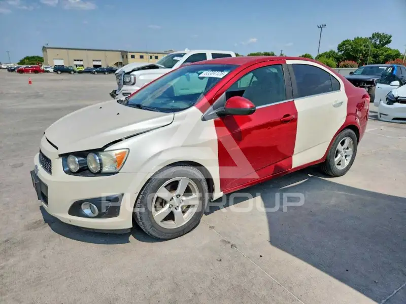 2012 Chevrolet Sonic фото