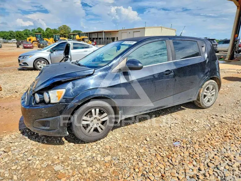 2012 Chevrolet Sonic фото