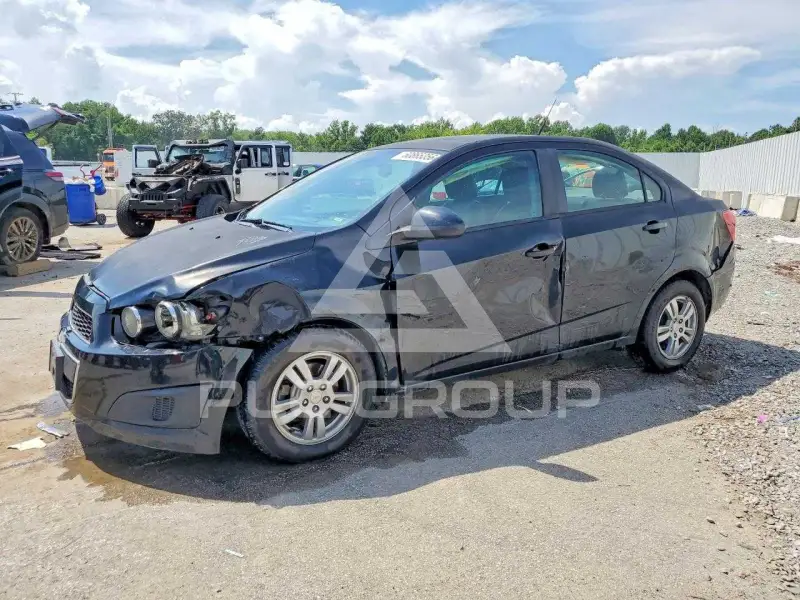 2012 Chevrolet Sonic photo