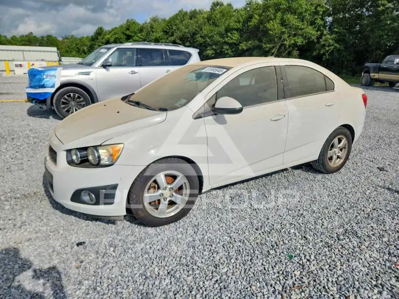 2012 Chevrolet Sonic фото