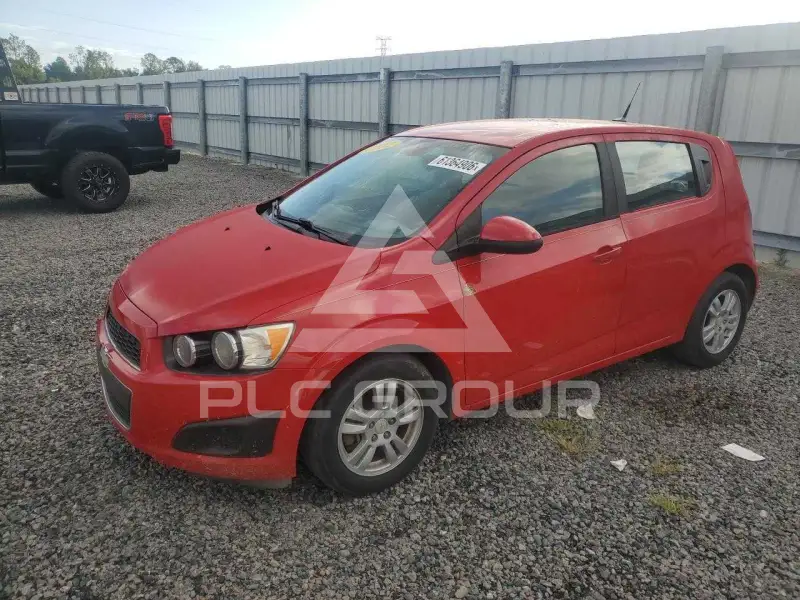 2012 Chevrolet Sonic фото