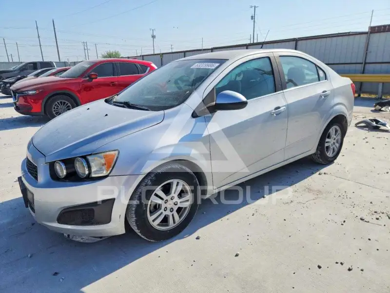 2012 Chevrolet Sonic фото