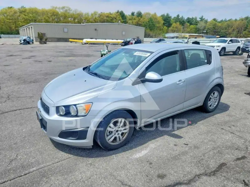 2012 Chevrolet Sonic фото