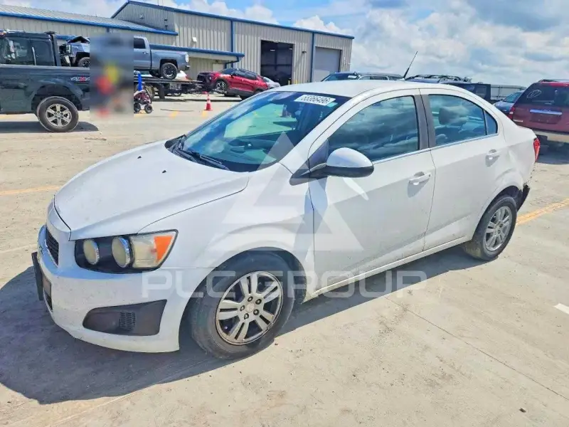 2012 Chevrolet Sonic photo