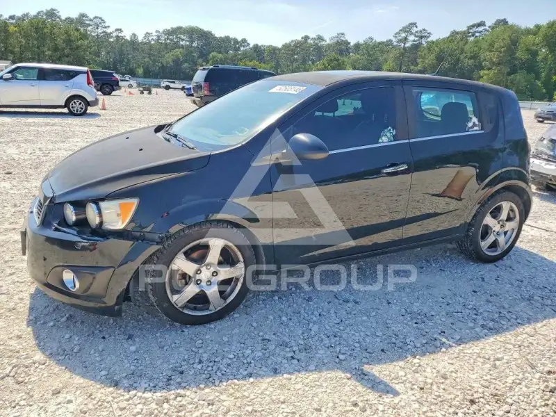 2012 Chevrolet Sonic фото