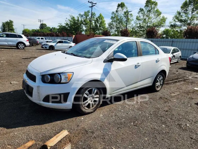 2012 Chevrolet Sonic photo