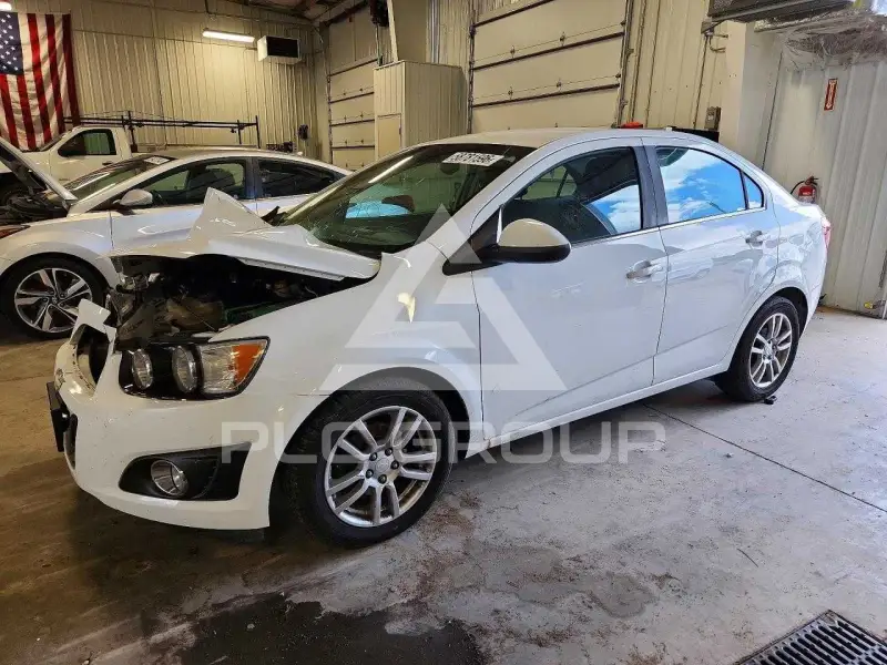2012 Chevrolet Sonic фото
