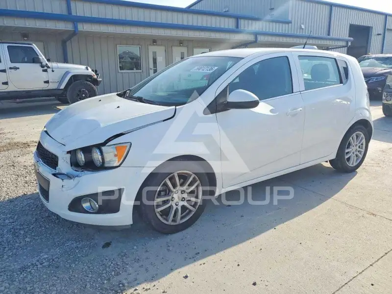 2012 Chevrolet Sonic фото
