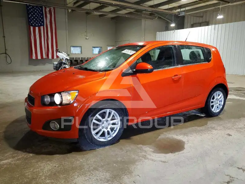 2012 Chevrolet Sonic фото