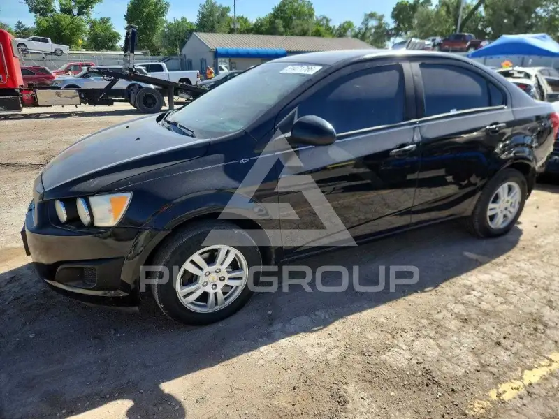 2012 Chevrolet Sonic фото