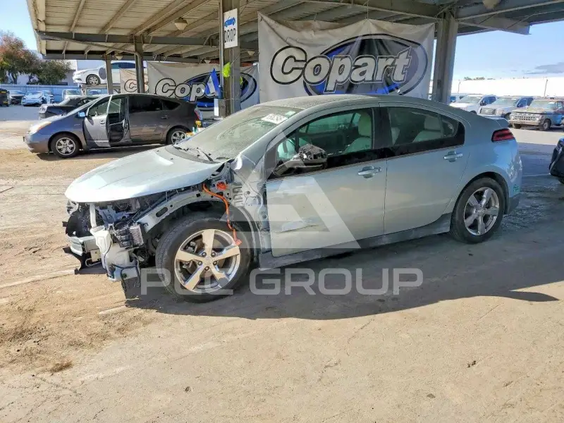 2012 Chevrolet Volt фото