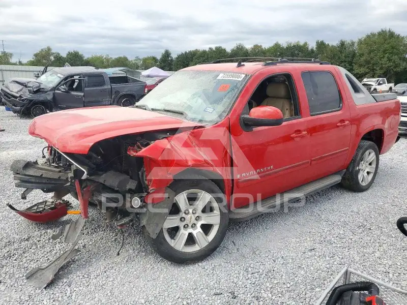 2012 Chevrolet Avalanche photo