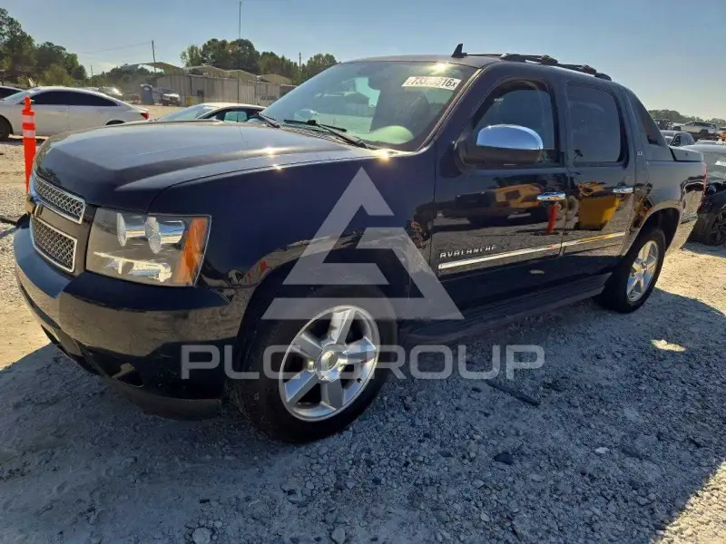 2012 Chevrolet Avalanche photo