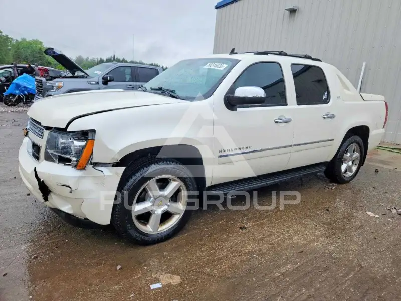 2012 Chevrolet Avalanche photo