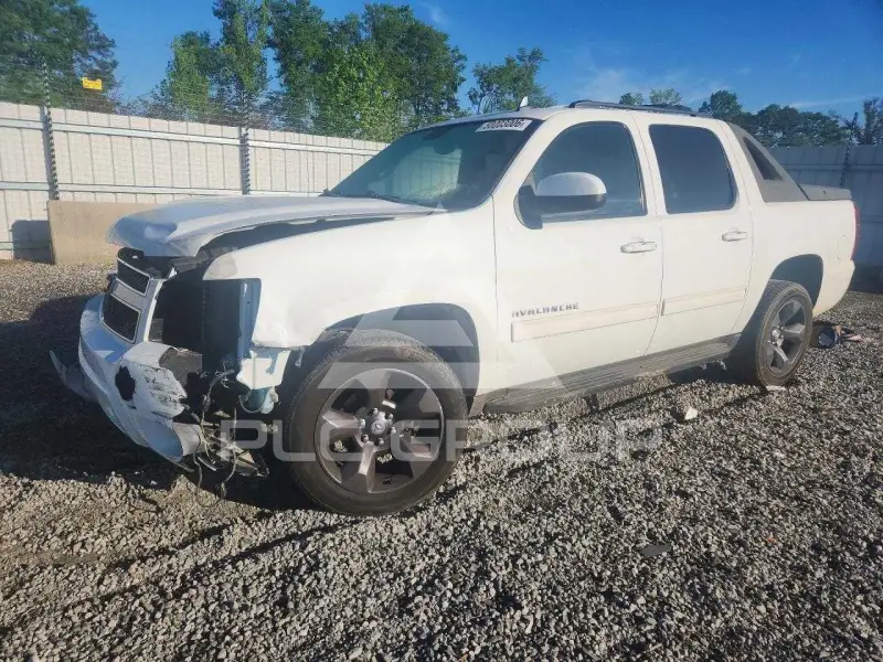 2012 Chevrolet Avalanche photo