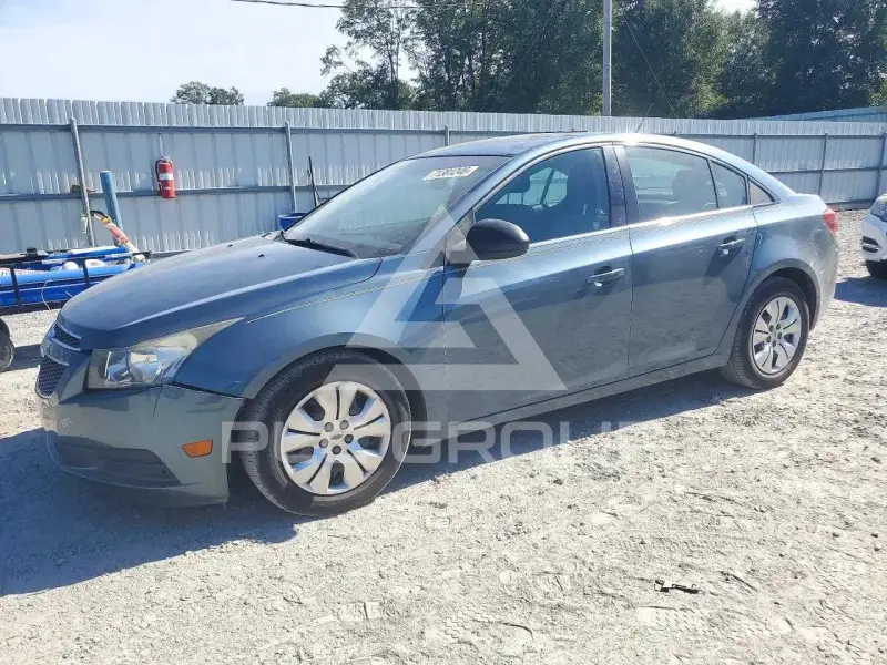 2012 Chevrolet Cruze photo