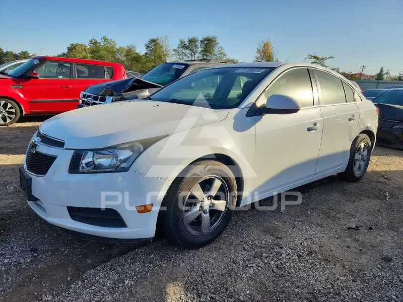 2012 Chevrolet Cruze photo