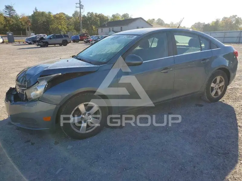 2012 Chevrolet Cruze photo