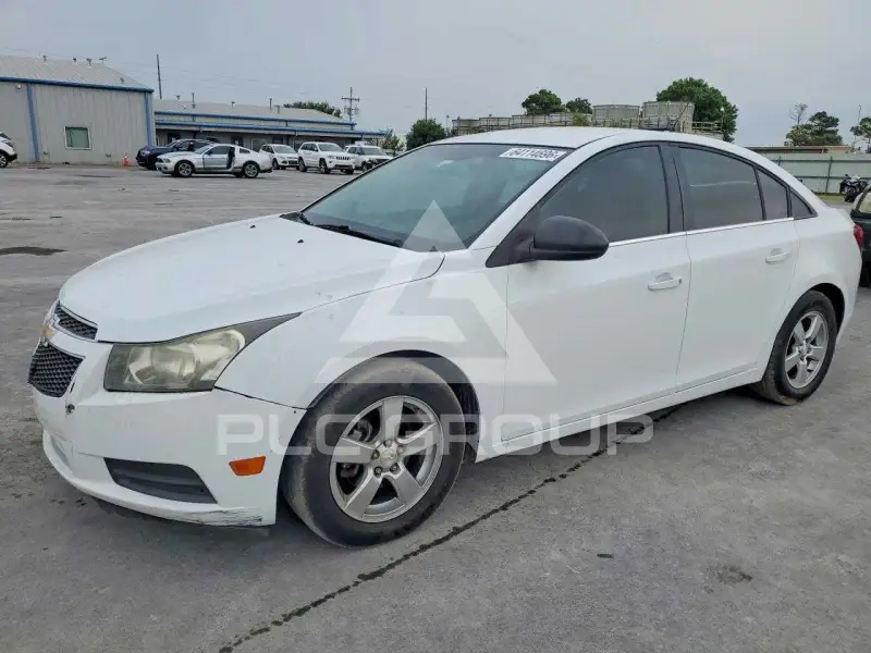 2012 Chevrolet Cruze photo