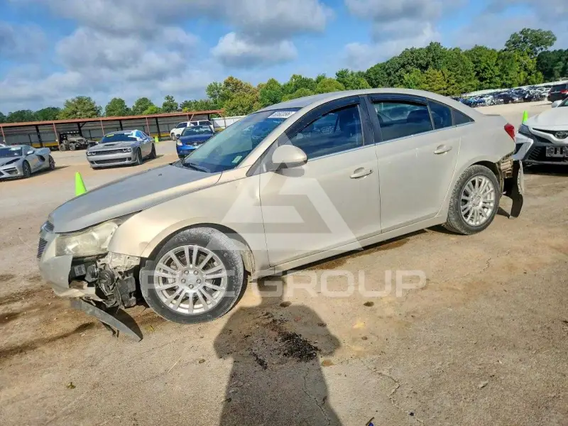 2012 Chevrolet Cruze фото
