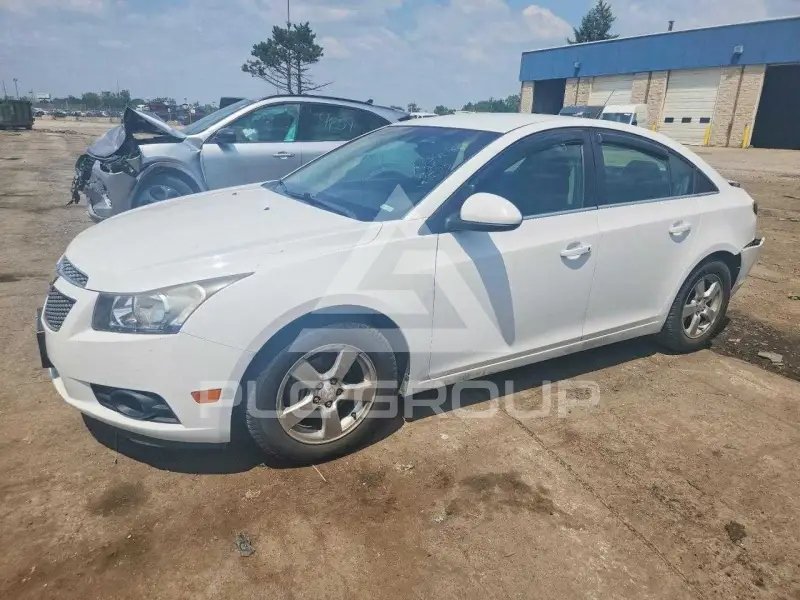 2012 Chevrolet Cruze фото