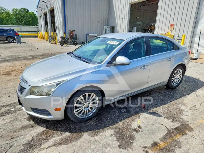 2012 Chevrolet Cruze фото