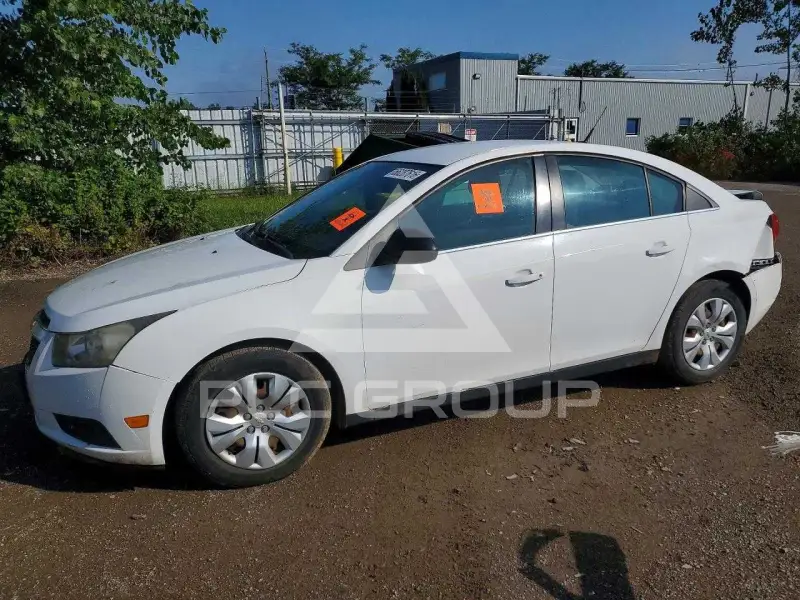 2012 Chevrolet Cruze photo