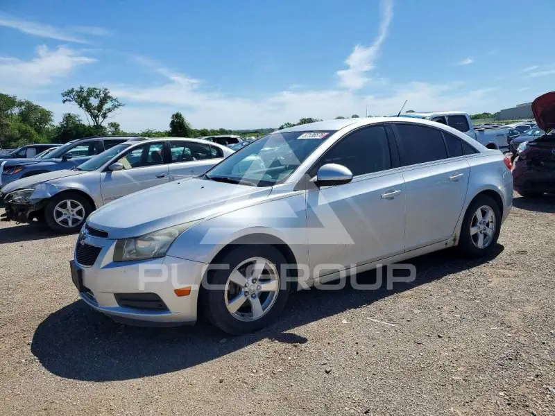 2012 Chevrolet Cruze photo