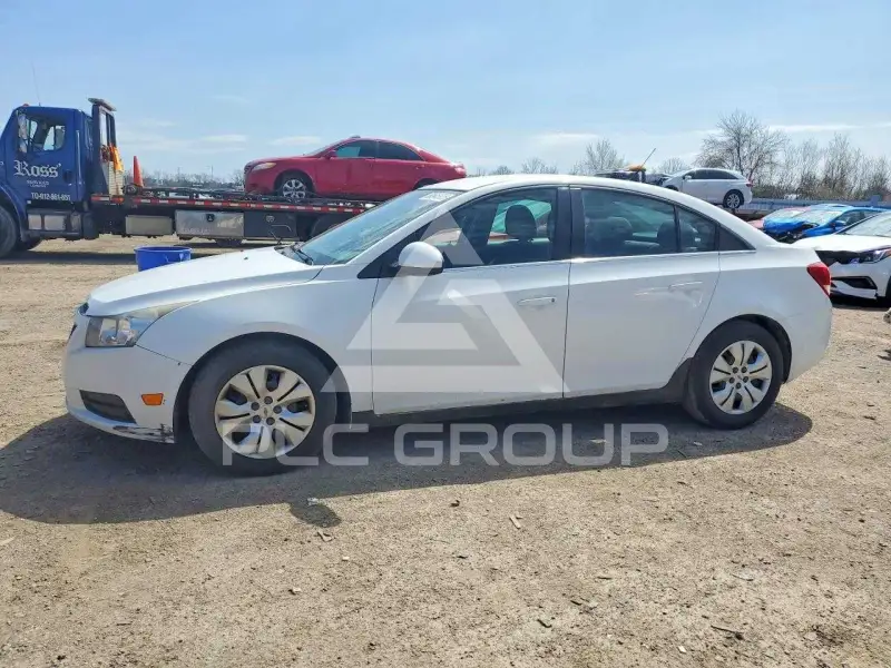 2012 Chevrolet Cruze photo
