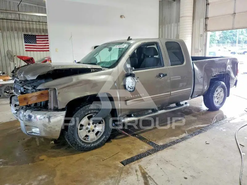 2012 Chevrolet Silverado photo