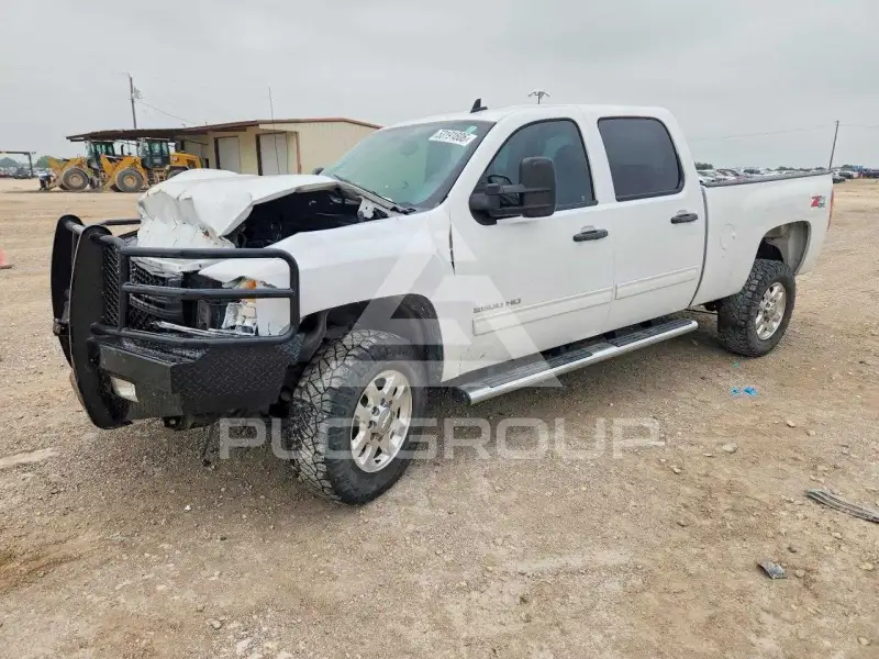 2012 Chevrolet Silverado photo