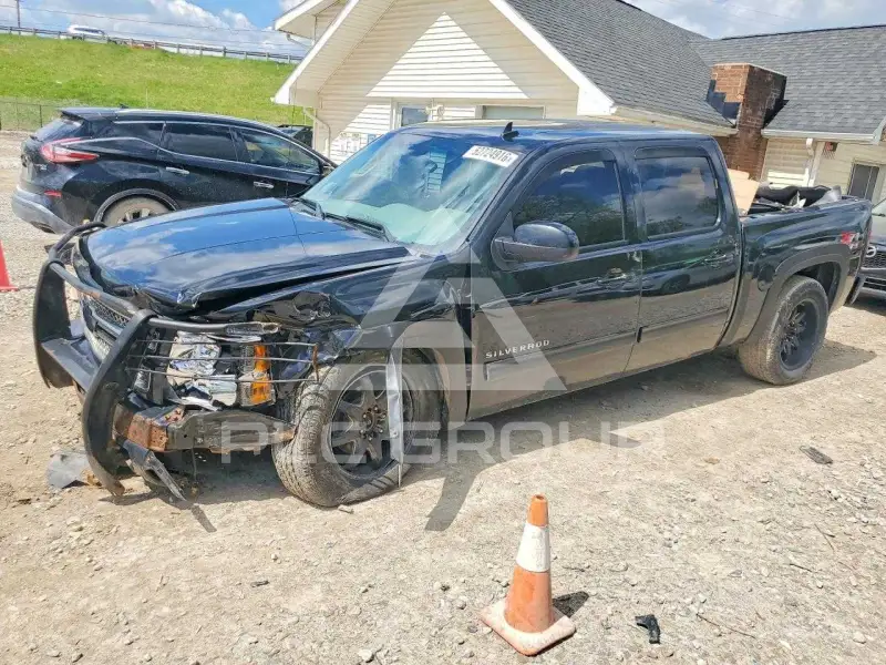 2012 Chevrolet Silverado photo