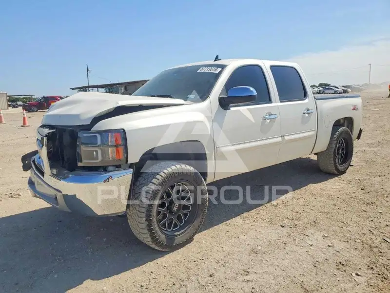 2012 Chevrolet Silverado photo
