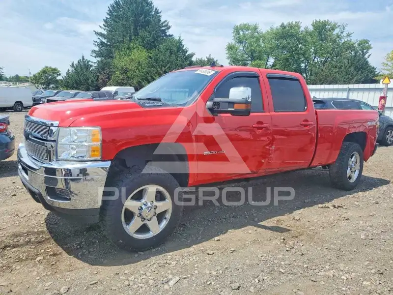 2012 Chevrolet Silverado photo