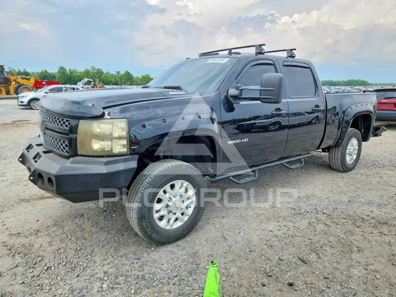 2012 Chevrolet Silverado photo
